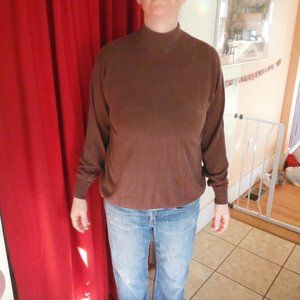 100% Silk 2 ply Sweater Women's Sz Med